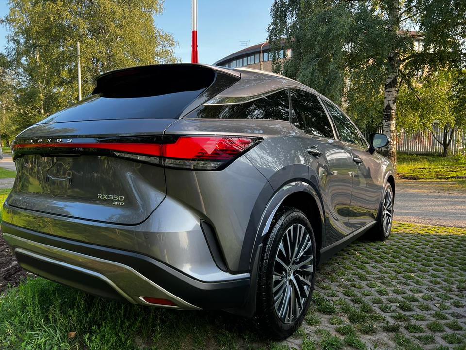 Lexus RX IV рестайлинг, 2024 год, 11 000 000 рублей, 4 фотография