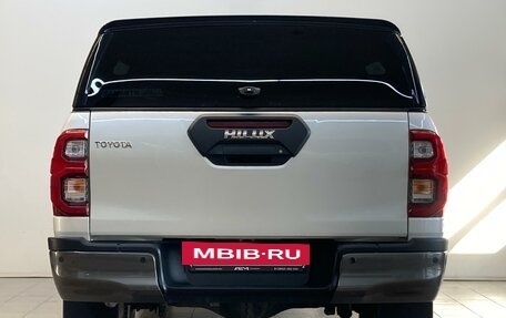 Toyota Hilux VIII, 2020 год, 5 950 000 рублей, 7 фотография
