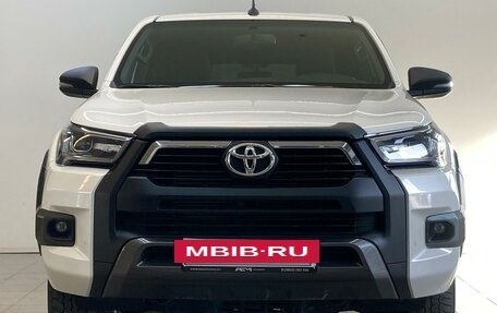 Toyota Hilux VIII, 2020 год, 5 950 000 рублей, 3 фотография