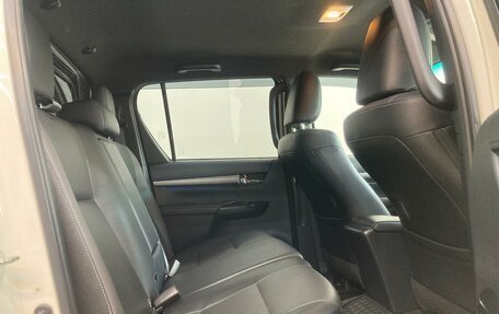 Toyota Hilux VIII, 2020 год, 5 950 000 рублей, 17 фотография