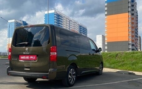 Peugeot Traveller I, 2018 год, 2 850 000 рублей, 7 фотография