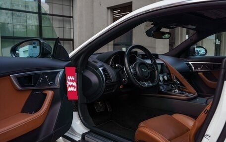 Jaguar F-Type I рестайлинг 2, 2017 год, 6 000 000 рублей, 8 фотография