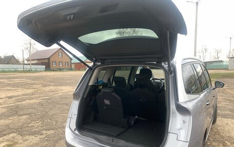 Citroen C4 Picasso II рестайлинг, 2017 год, 1 350 000 рублей, 10 фотография