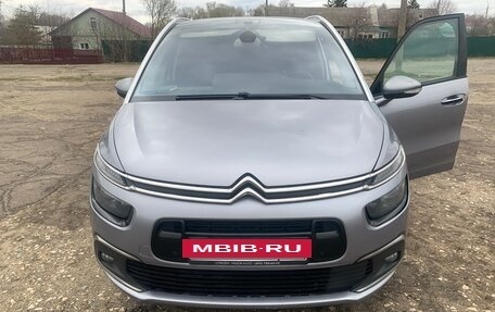 Citroen C4 Picasso II рестайлинг, 2017 год, 1 350 000 рублей, 14 фотография