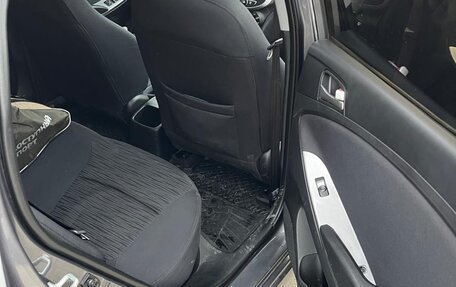 Hyundai Solaris II рестайлинг, 2015 год, 1 180 000 рублей, 7 фотография