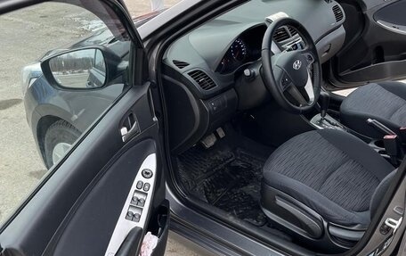 Hyundai Solaris II рестайлинг, 2015 год, 1 180 000 рублей, 6 фотография