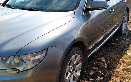 Skoda Superb III рестайлинг, 2010 год, 990 000 рублей, 4 фотография