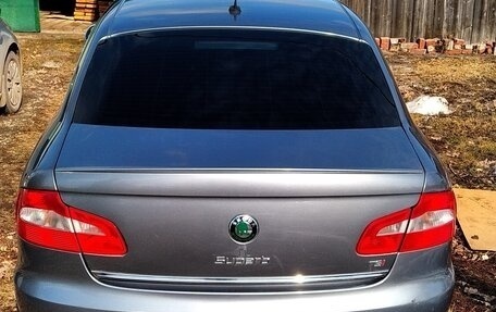 Skoda Superb III рестайлинг, 2010 год, 990 000 рублей, 2 фотография