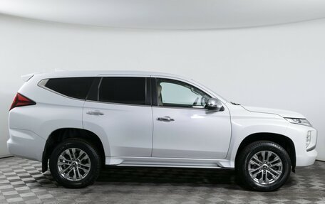 Mitsubishi Pajero Sport III рестайлинг, 2020 год, 3 990 000 рублей, 4 фотография