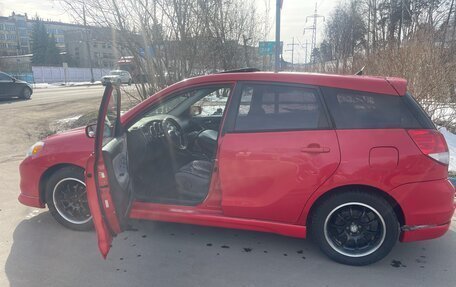 Toyota Matrix, 2002 год, 699 000 рублей, 8 фотография
