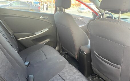Hyundai Solaris II рестайлинг, 2012 год, 950 000 рублей, 4 фотография