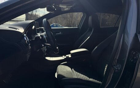 Mercedes-Benz GLA, 2018 год, 3 000 000 рублей, 10 фотография
