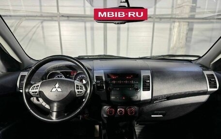 Mitsubishi Outlander III рестайлинг 3, 2011 год, 1 149 000 рублей, 13 фотография
