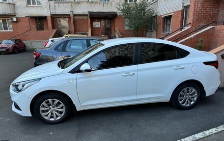 Hyundai Solaris II рестайлинг, 2017 год, 1 340 000 рублей, 4 фотография