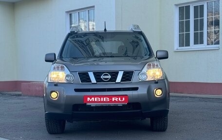 Nissan X-Trail, 2010 год, 850 000 рублей, 2 фотография