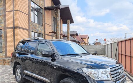 Toyota Land Cruiser 200, 2011 год, 3 950 000 рублей, 2 фотография