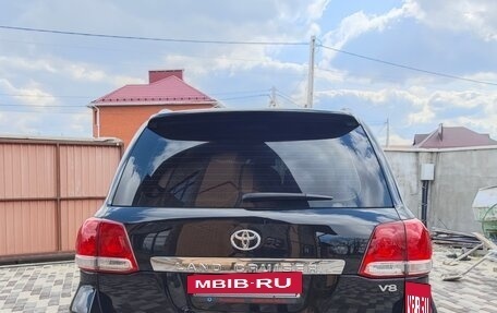 Toyota Land Cruiser 200, 2011 год, 3 950 000 рублей, 4 фотография