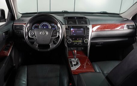 Toyota Camry, 2013 год, 1 839 000 рублей, 6 фотография