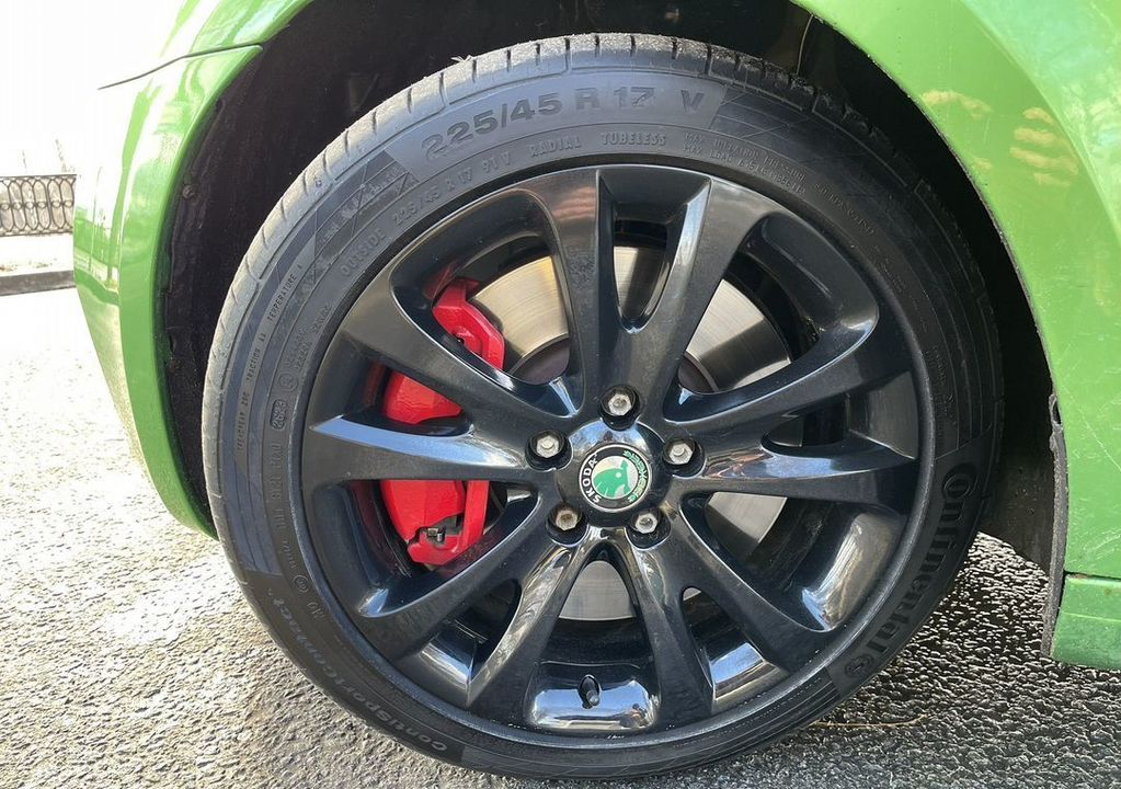 Skoda Octavia RS, 2015 год, 1 850 000 рублей, 10 фотография