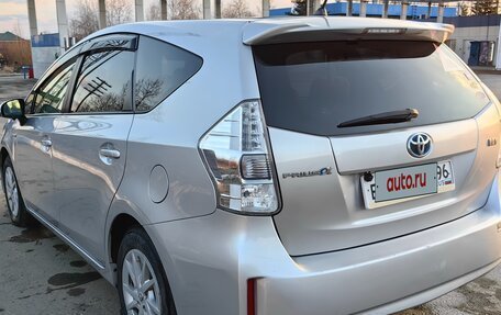Toyota Prius Alpha I (ZVW40/41), 2012 год, 1 400 000 рублей, 9 фотография