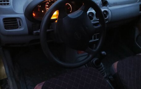 Nissan Micra II, 1999 год, 180 000 рублей, 6 фотография