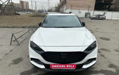 Mazda CX-4, 2023 год, 2 890 000 рублей, 2 фотография
