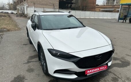 Mazda CX-4, 2023 год, 2 890 000 рублей, 3 фотография