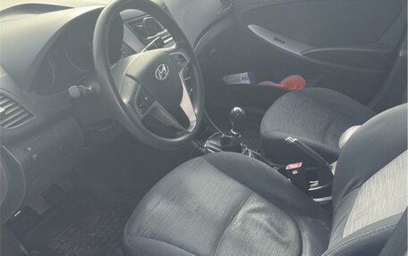Hyundai Solaris II рестайлинг, 2014 год, 709 000 рублей, 3 фотография