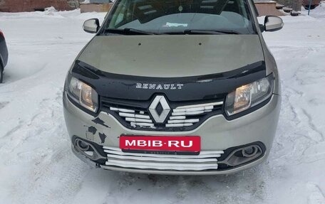 Renault Logan II, 2014 год, 680 000 рублей, 4 фотография