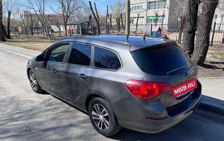 Opel Astra J, 2012 год, 650 000 рублей, 3 фотография