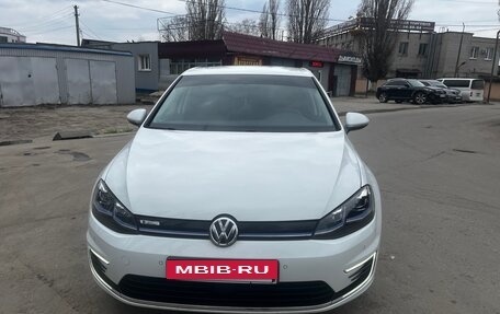 Volkswagen Golf VII, 2020 год, 1 910 000 рублей, 21 фотография