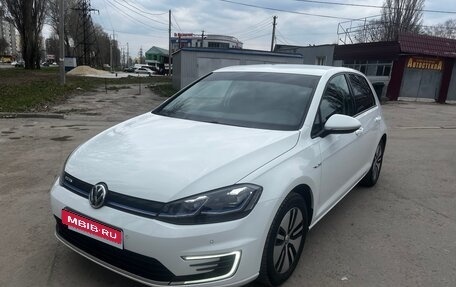 Volkswagen Golf VII, 2020 год, 1 910 000 рублей, 20 фотография