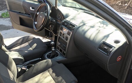Ford Mondeo III, 2001 год, 250 000 рублей, 10 фотография