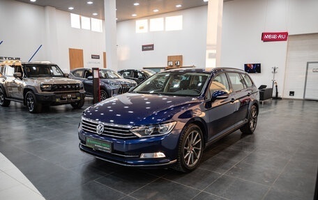 Volkswagen Passat B8 рестайлинг, 2019 год, 1 950 000 рублей, 1 фотография