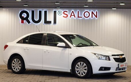 Chevrolet Cruze II, 2011 год, 740 000 рублей, 3 фотография