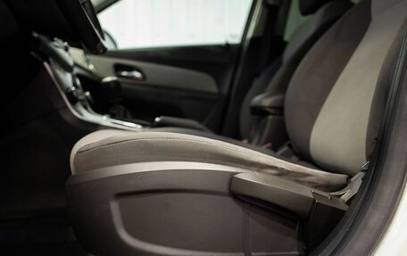 Chevrolet Cruze II, 2011 год, 740 000 рублей, 35 фотография