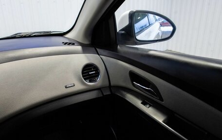 Chevrolet Cruze II, 2011 год, 740 000 рублей, 38 фотография