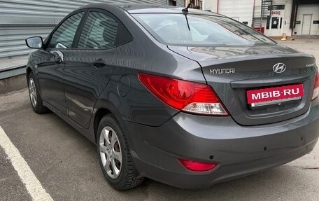 Hyundai Solaris II рестайлинг, 2011 год, 660 000 рублей, 7 фотография