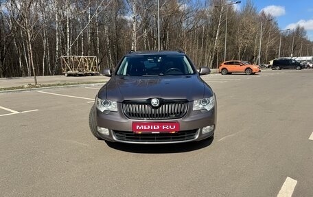 Skoda Superb III рестайлинг, 2011 год, 1 650 000 рублей, 1 фотография
