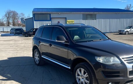 Volkswagen Touareg III, 2008 год, 1 500 000 рублей, 2 фотография