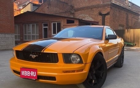 Ford Mustang VI рестайлинг, 2008 год, 1 750 000 рублей, 2 фотография