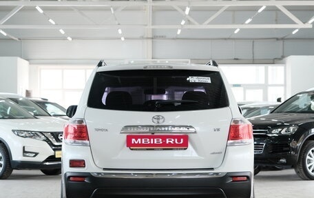 Toyota Highlander III, 2013 год, 2 699 000 рублей, 6 фотография