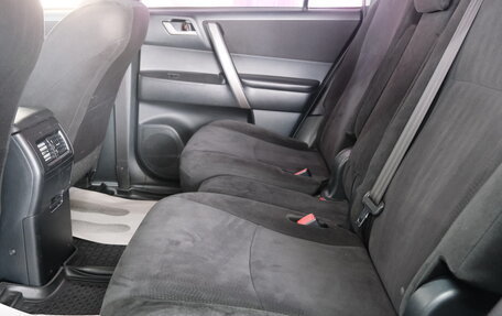 Toyota Highlander III, 2013 год, 2 699 000 рублей, 24 фотография