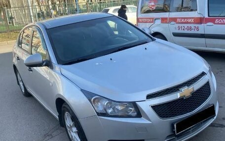 Chevrolet Cruze II, 2011 год, 780 000 рублей, 2 фотография