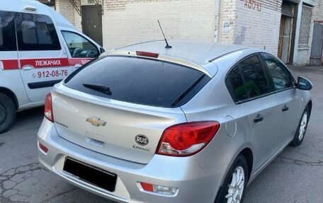 Chevrolet Cruze II, 2011 год, 780 000 рублей, 3 фотография