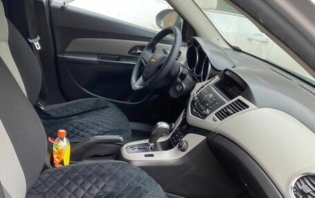 Chevrolet Cruze II, 2011 год, 780 000 рублей, 5 фотография