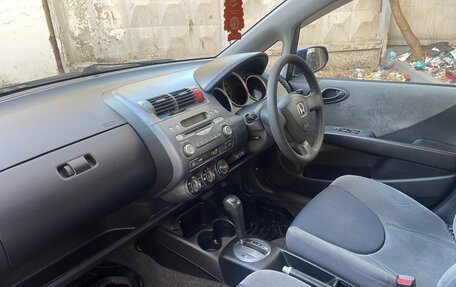 Honda Fit III, 2001 год, 285 000 рублей, 9 фотография