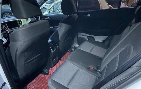 KIA Sportage IV рестайлинг, 2020 год, 2 480 000 рублей, 10 фотография