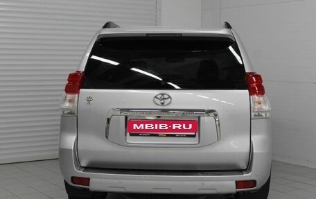 Toyota Land Cruiser Prado 150 рестайлинг 2, 2010 год, 2 500 000 рублей, 6 фотография