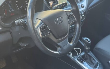 Hyundai Solaris II рестайлинг, 2018 год, 1 300 000 рублей, 7 фотография